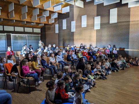 Séance de projection de courts métrages