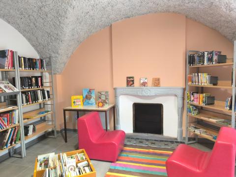 Bibliothèque Saint-Agoulin intérieur